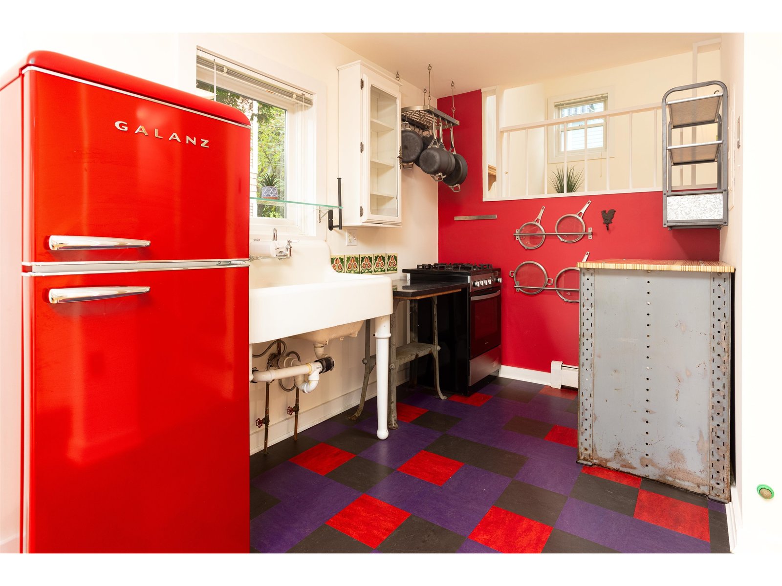 62 Lakeview Terrace, Unit B