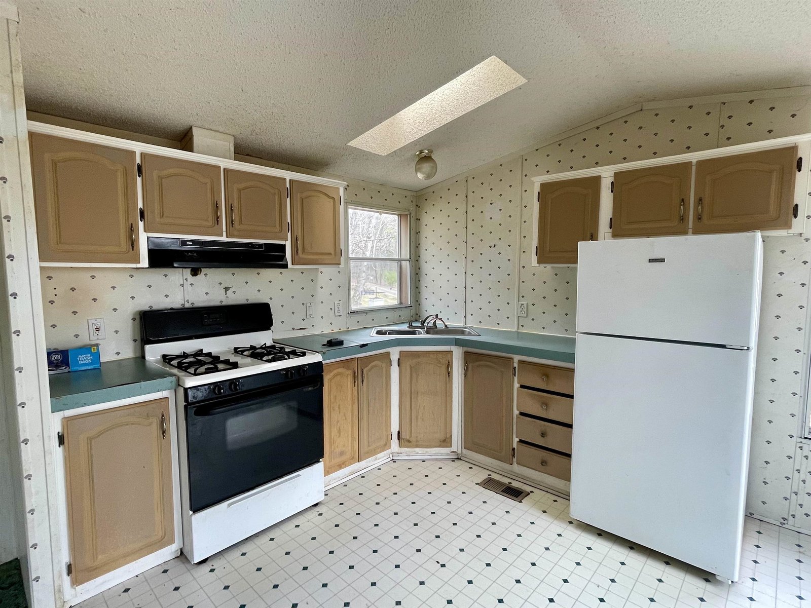 62 Maple Tree Lane