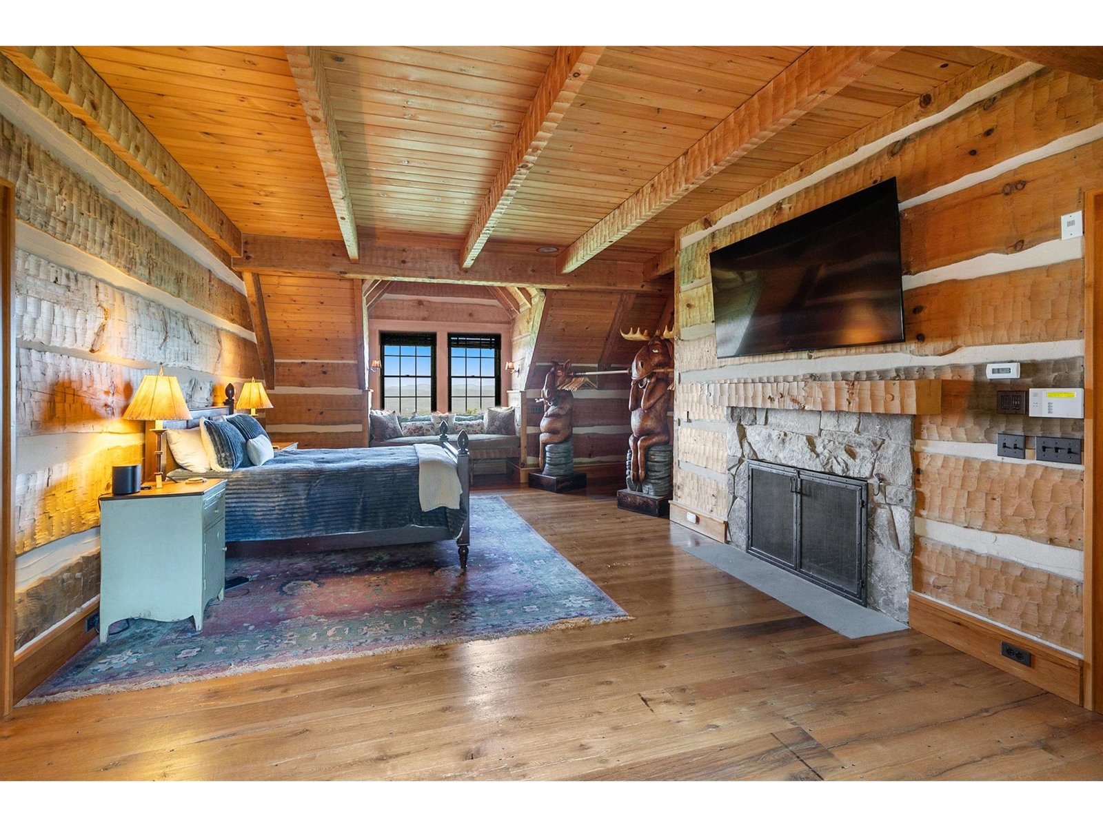 Bedroom with fireplace