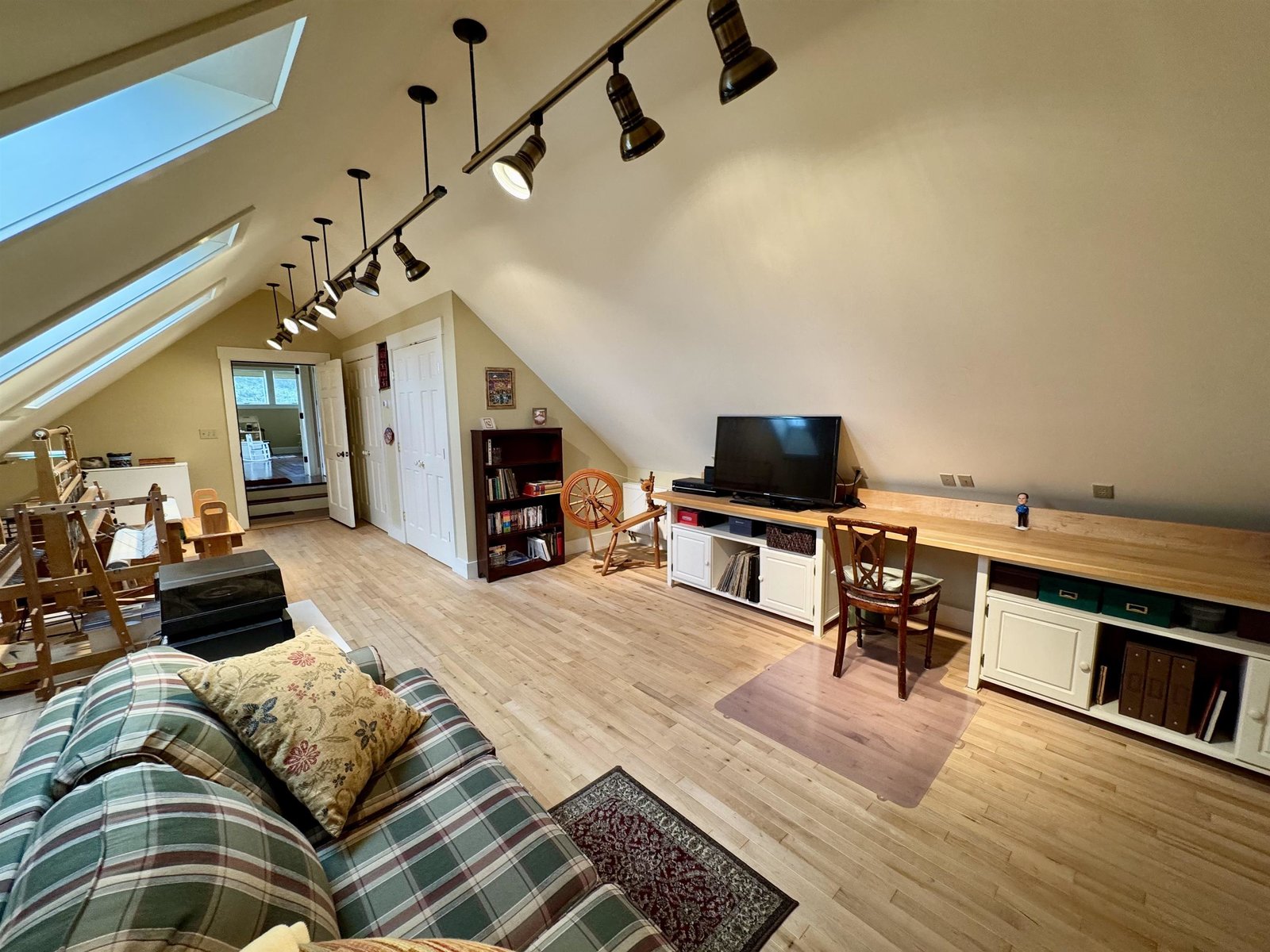 6206 Scotch Hollow Road