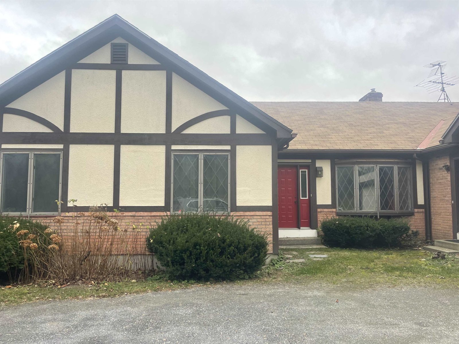 625 Route 30, Cornwall