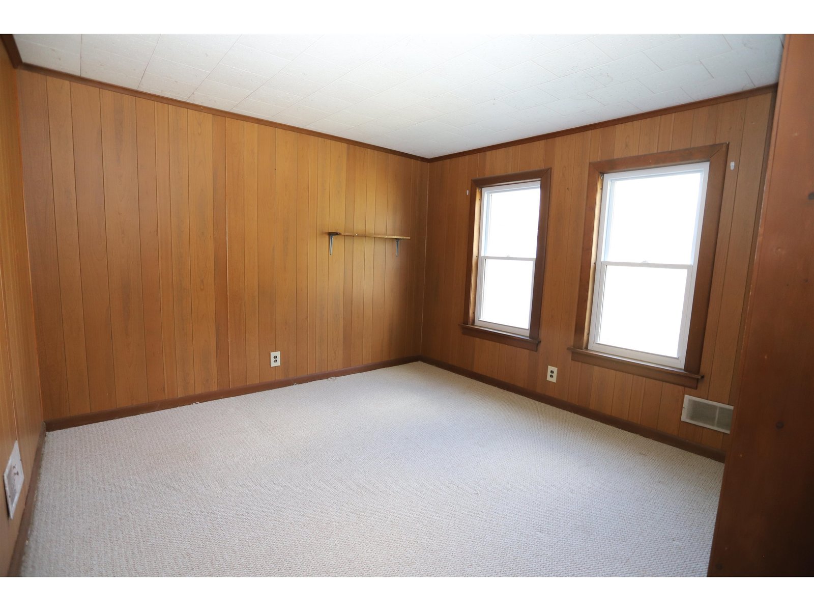 2nd Main Floor Bedroom
