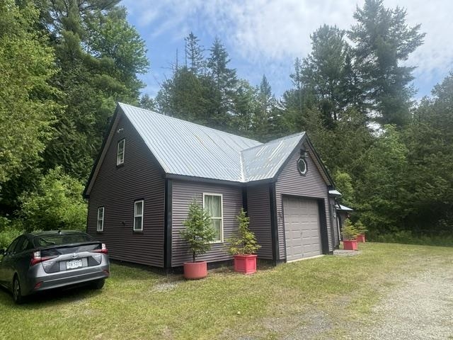 629 South Craftsbury Road