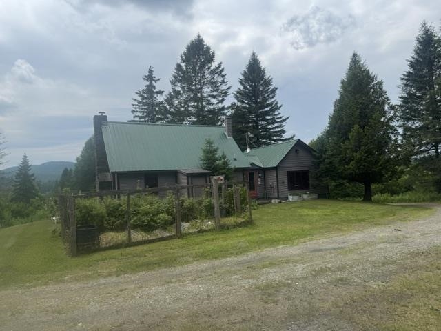629 South Craftsbury Road