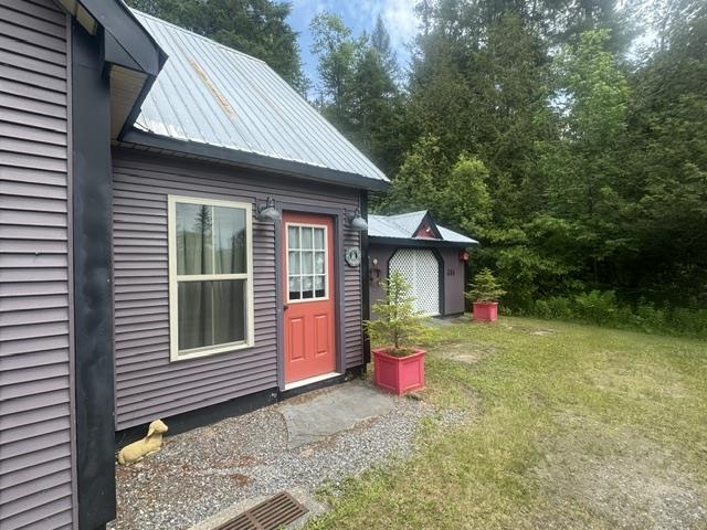 629 South Craftsbury Road