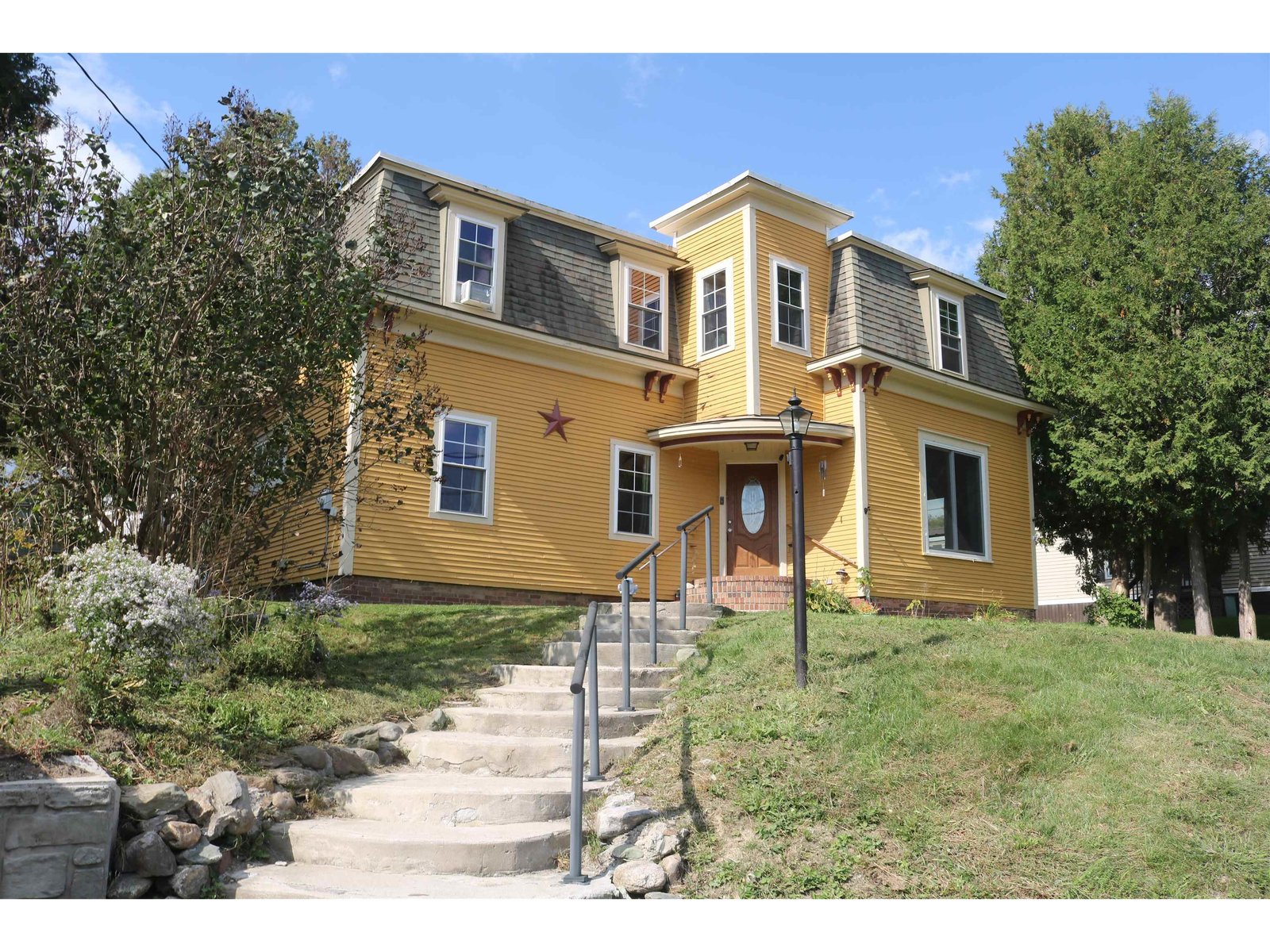 63 Province Street, Richford