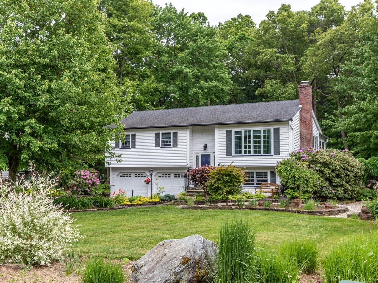 63 Robin Road