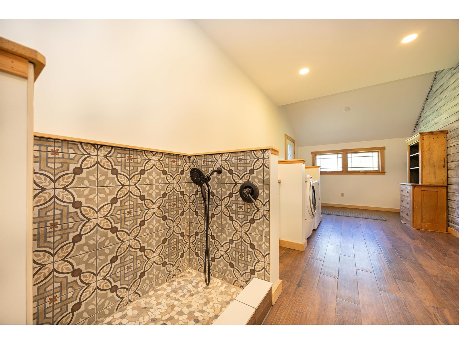 63 Stevens Hill East