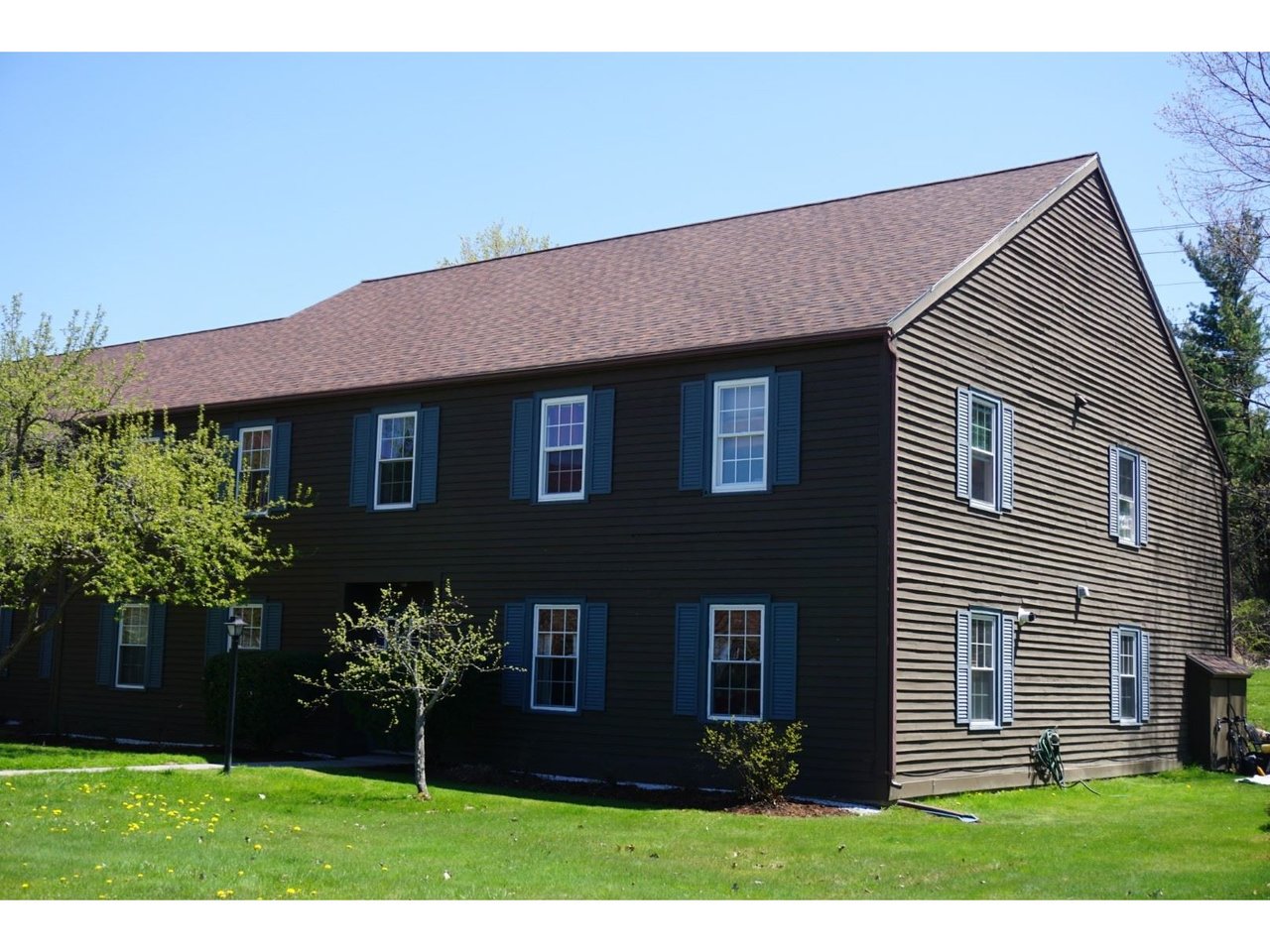 63 Twin Oaks Terrace