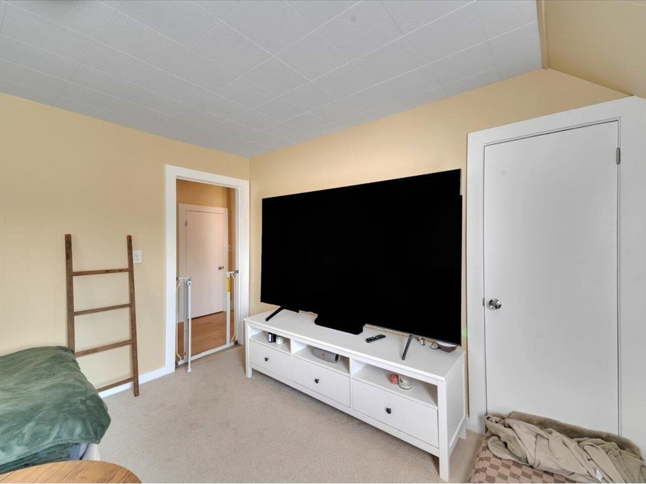 Fits a very large TV!