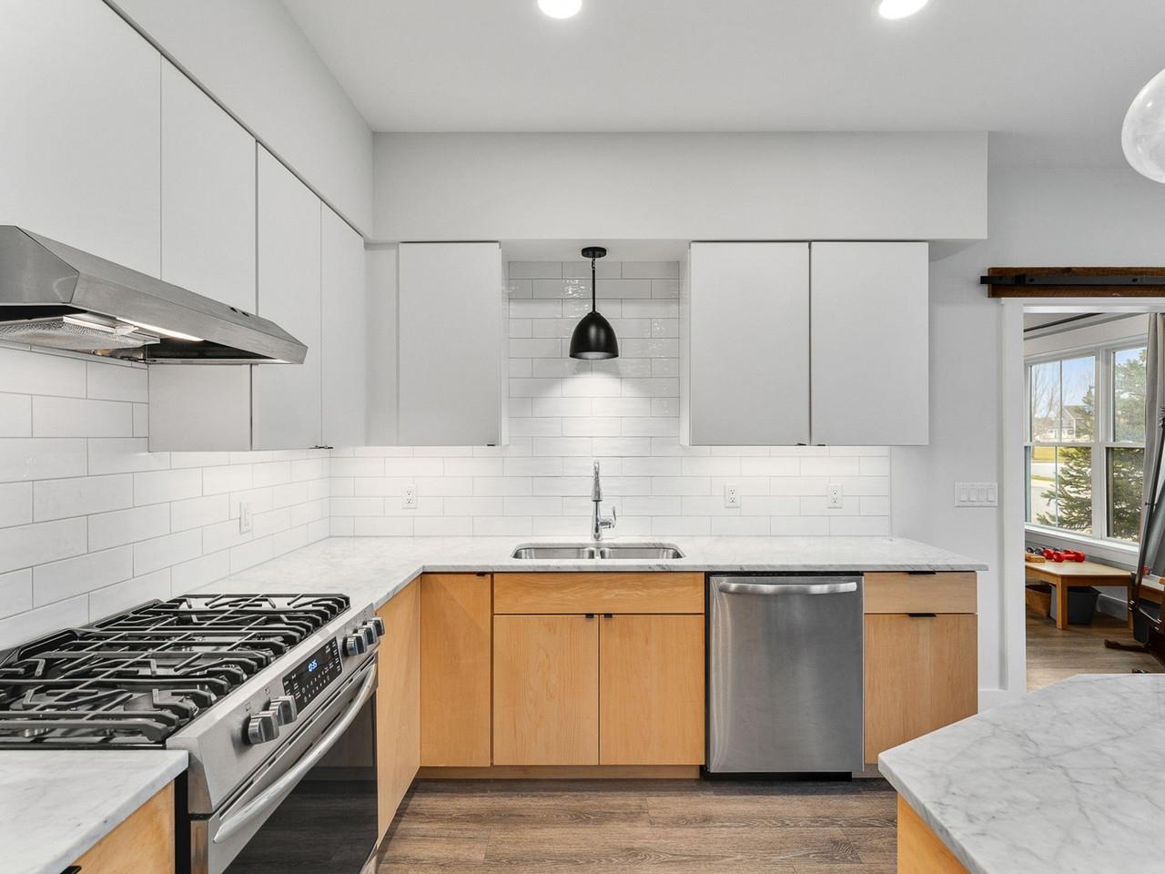 64 Aiken Street, Unit 102