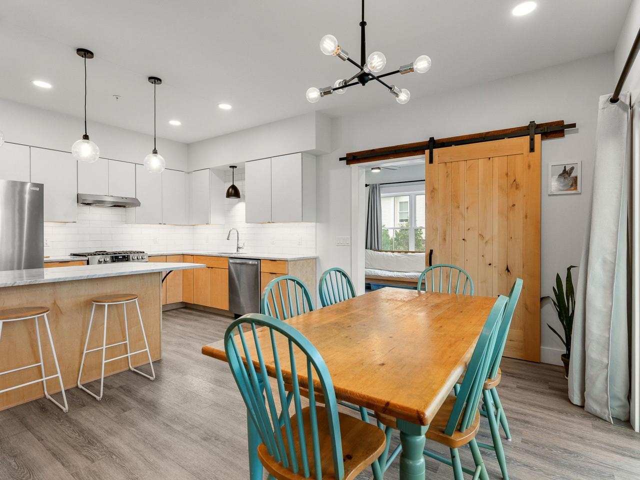 64 Aiken Street, Unit 102