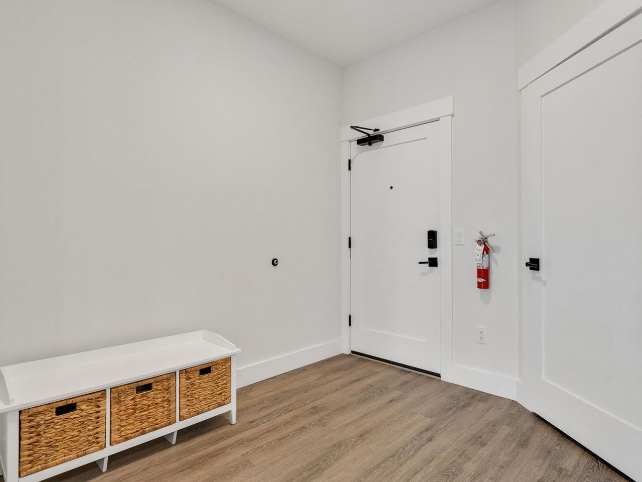 64 Aiken Street, Unit 102