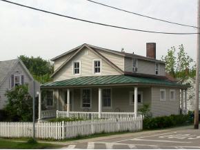 64 Green ST
