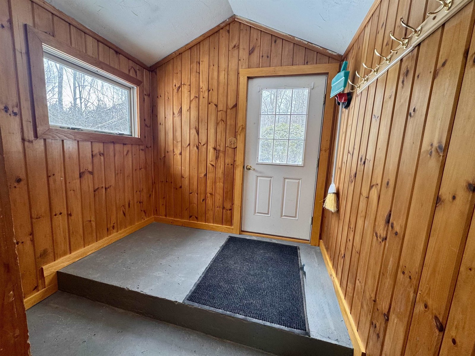 64 Hillside Road