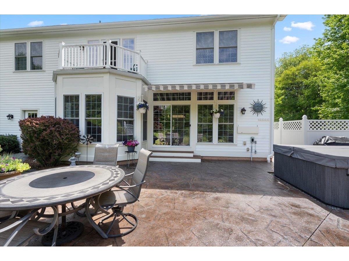64 Homestead Lane
