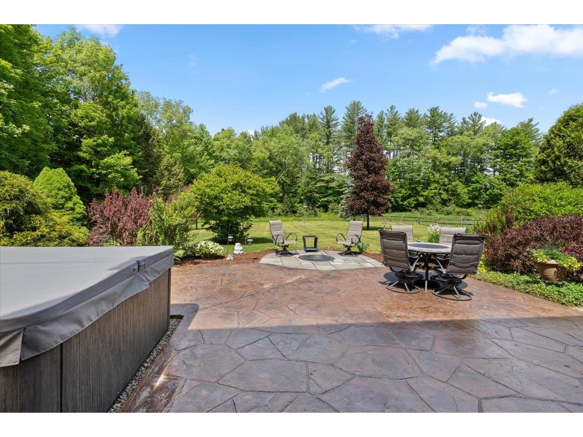64 Homestead Lane