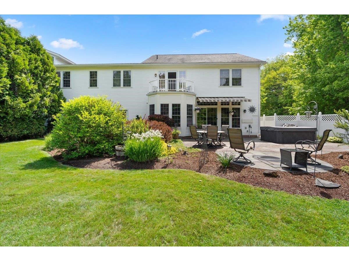 64 Homestead Lane