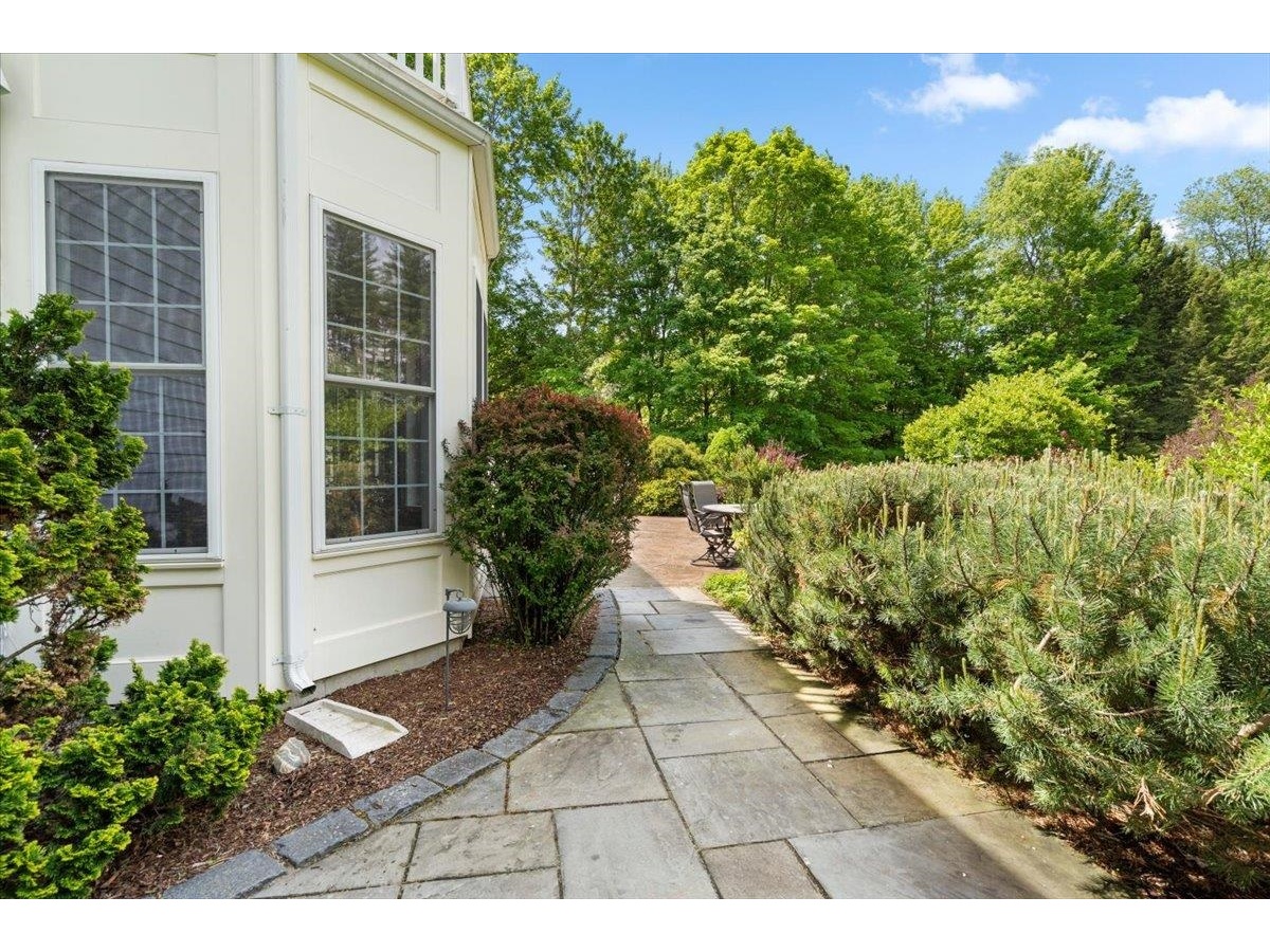 64 Homestead Lane