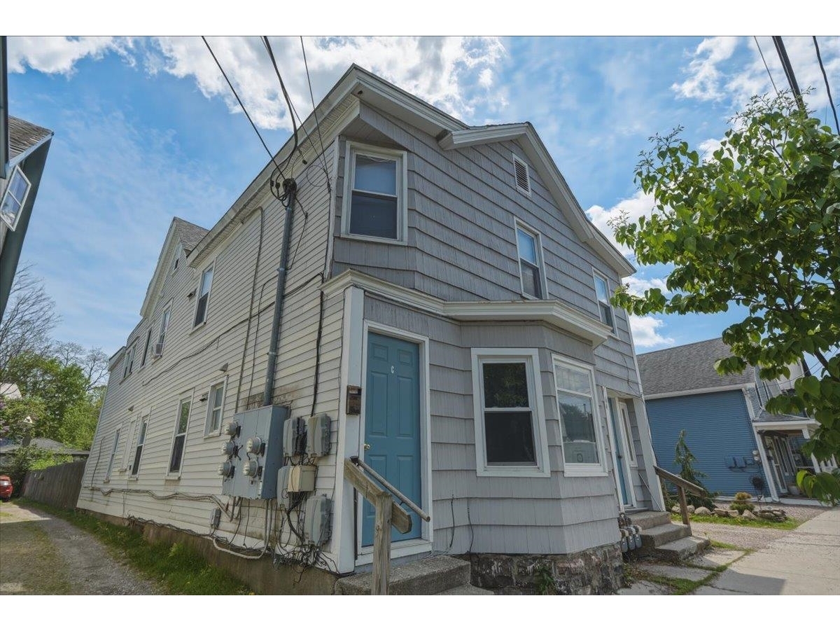 64 Hyde Street