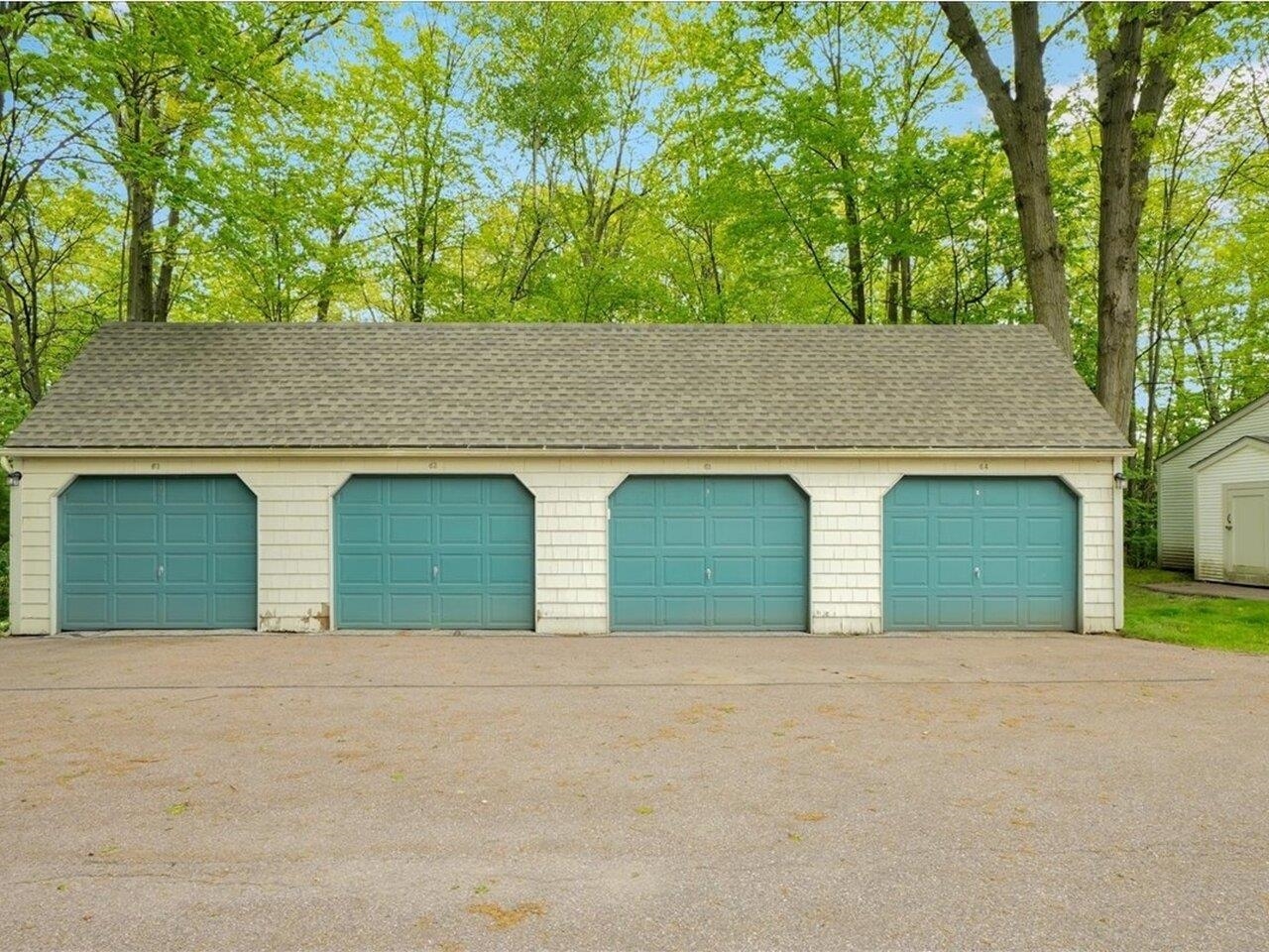 Detached 1-car garage #64