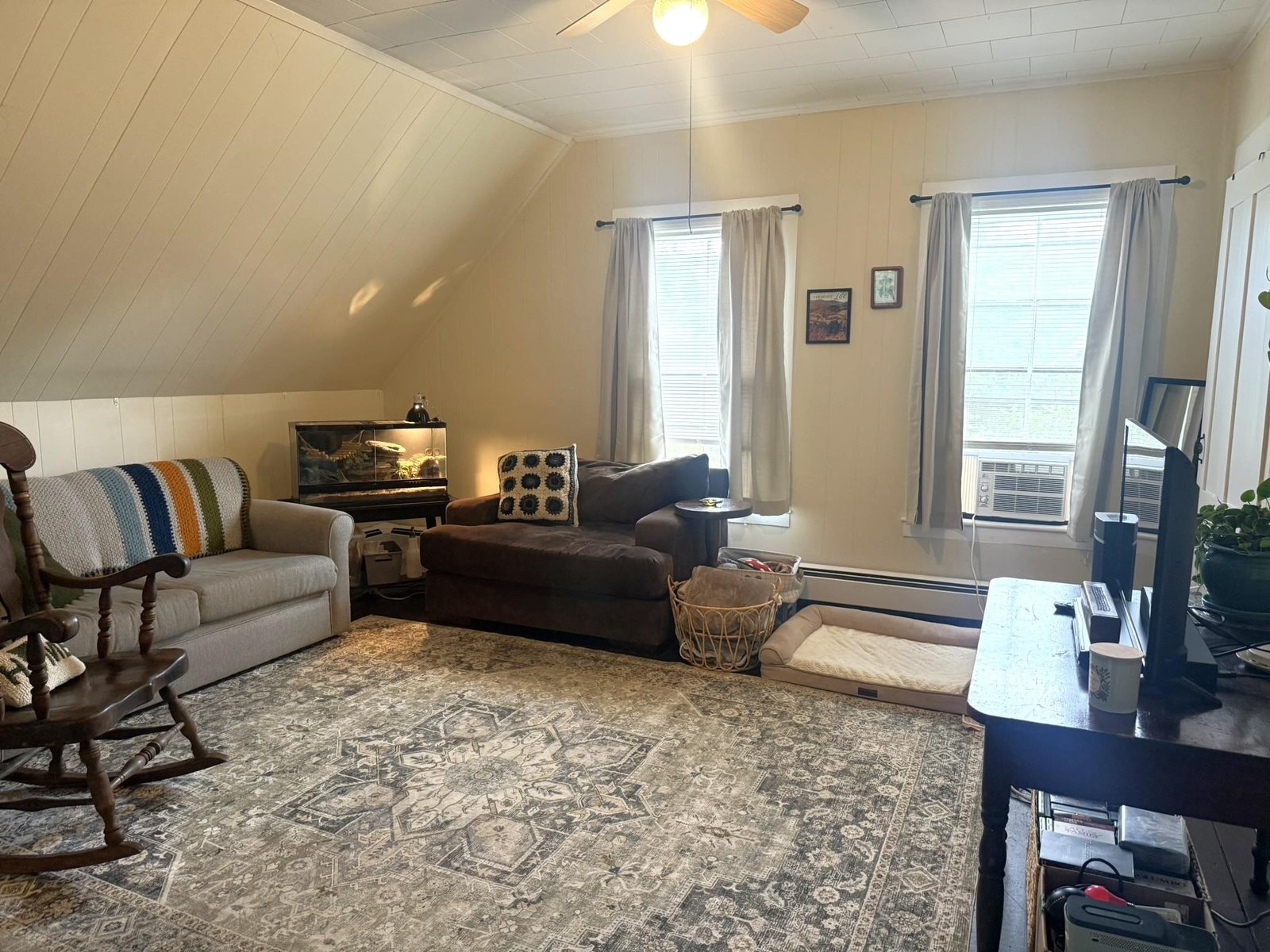 64 Pleasant Street