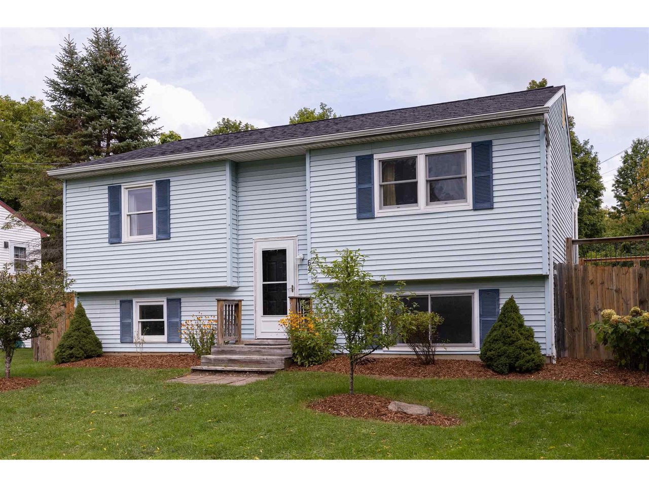 64 Railroad Street, Milton 64 Railroad Street, Milton