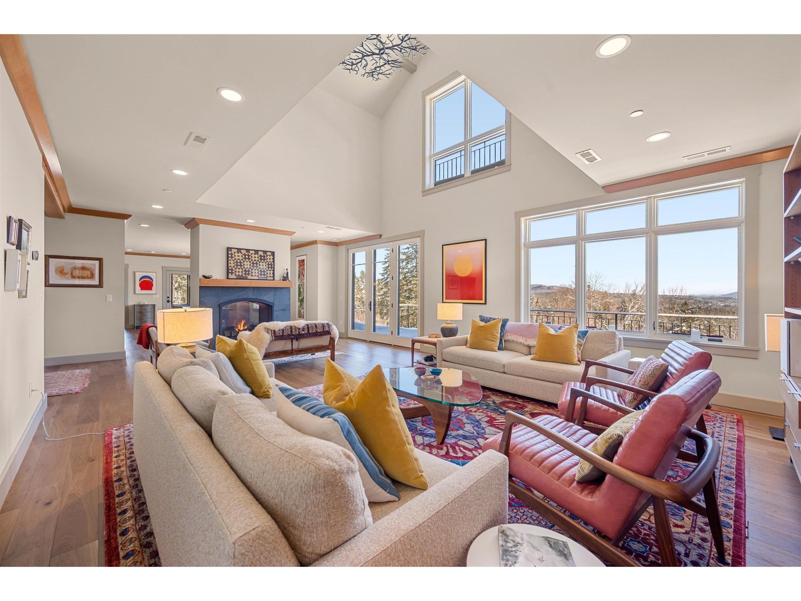 64 S Villa Drive, Unit 624
