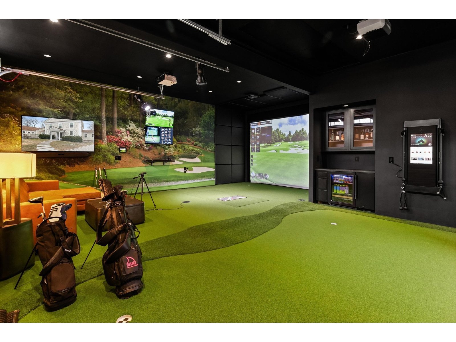 Sports & Entertainment Studio