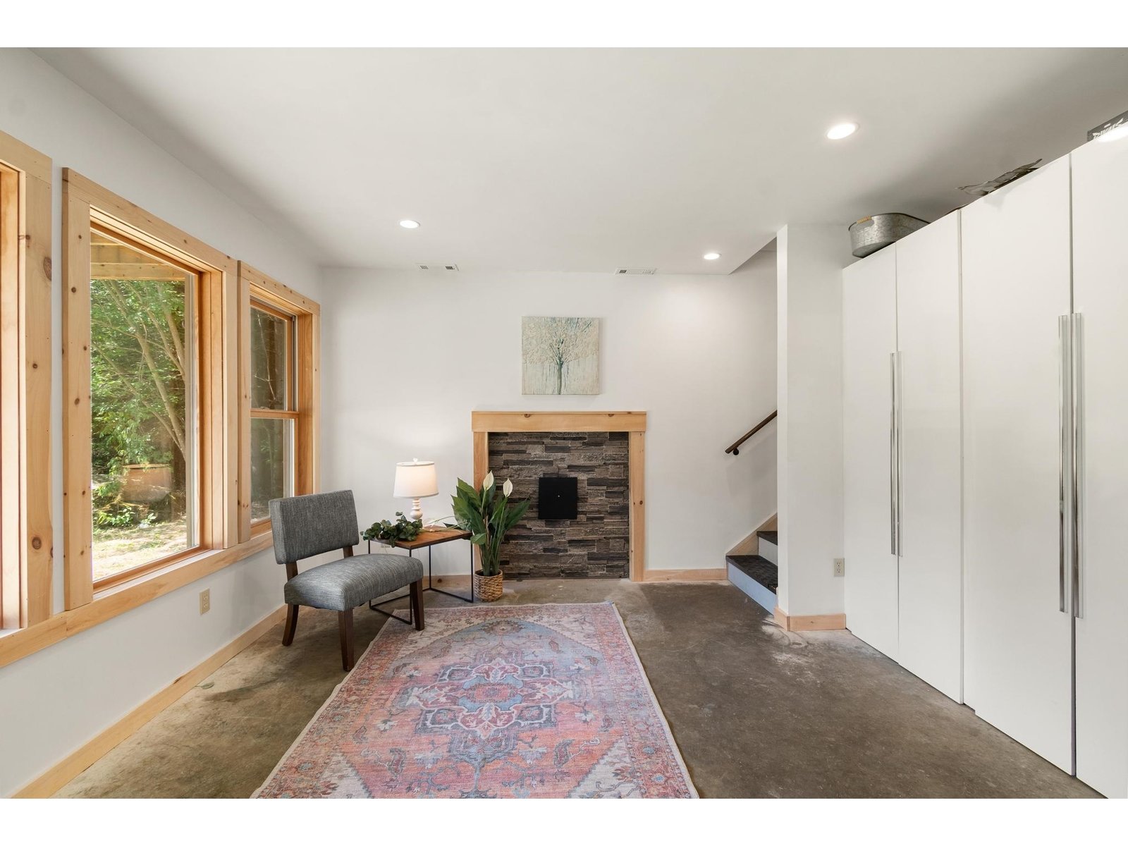 641 Warren Road