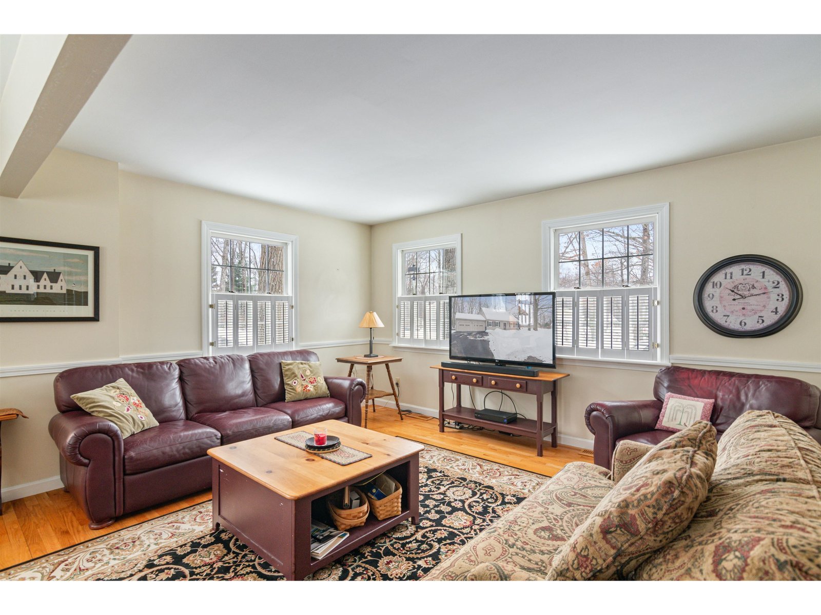 643 Oak Circle