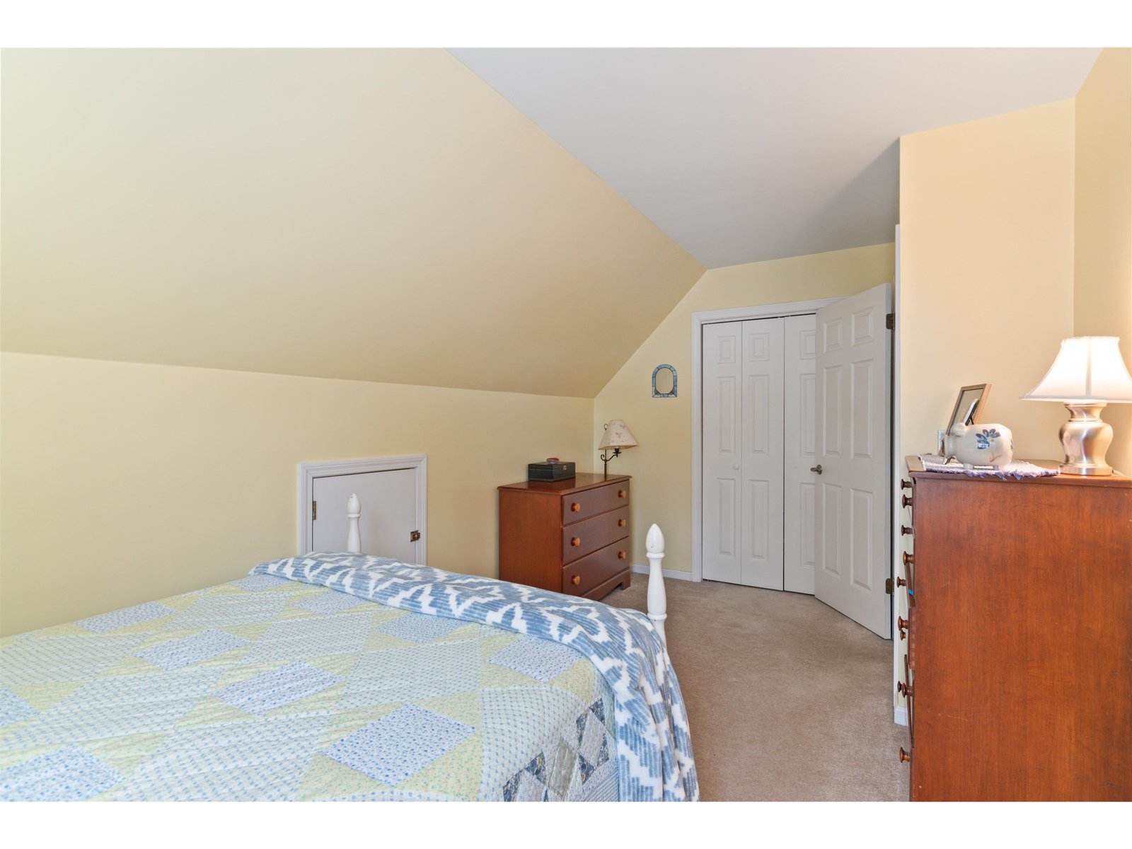 643 Oak Circle