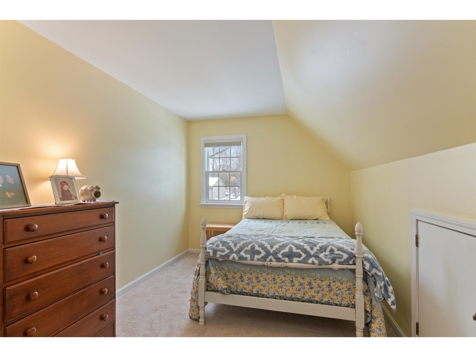 643 Oak Circle