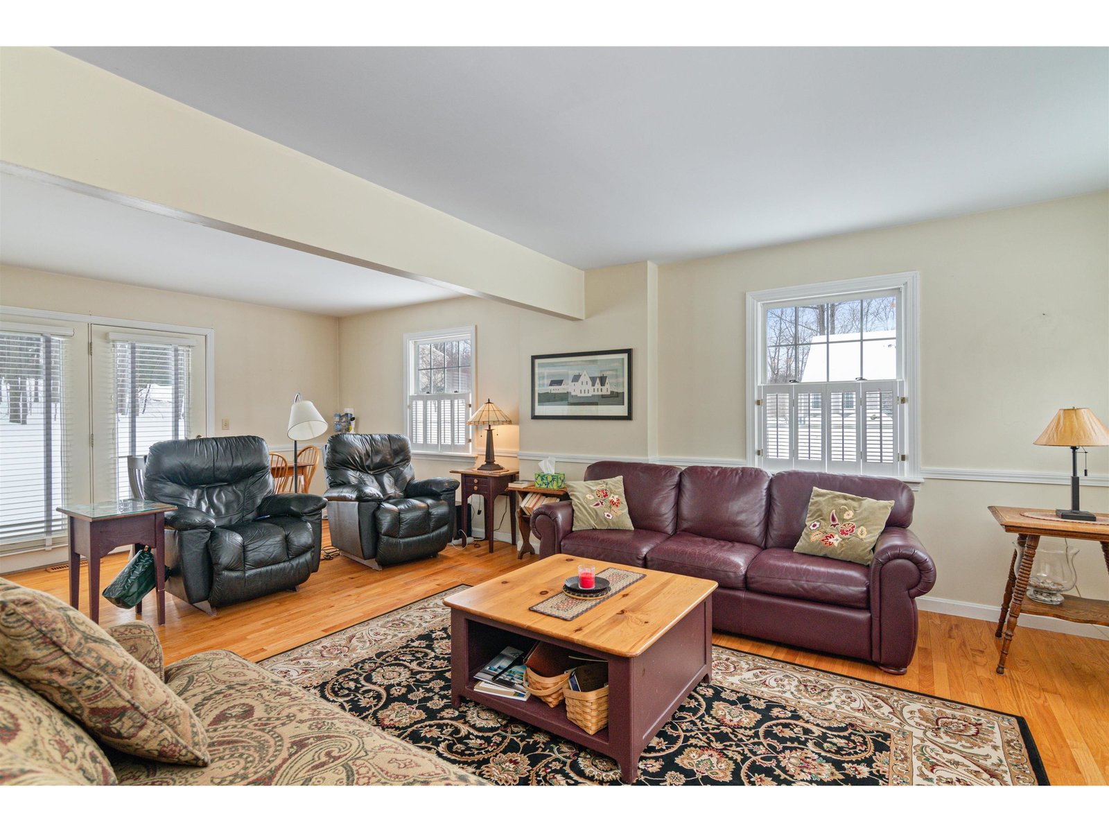 643 Oak Circle