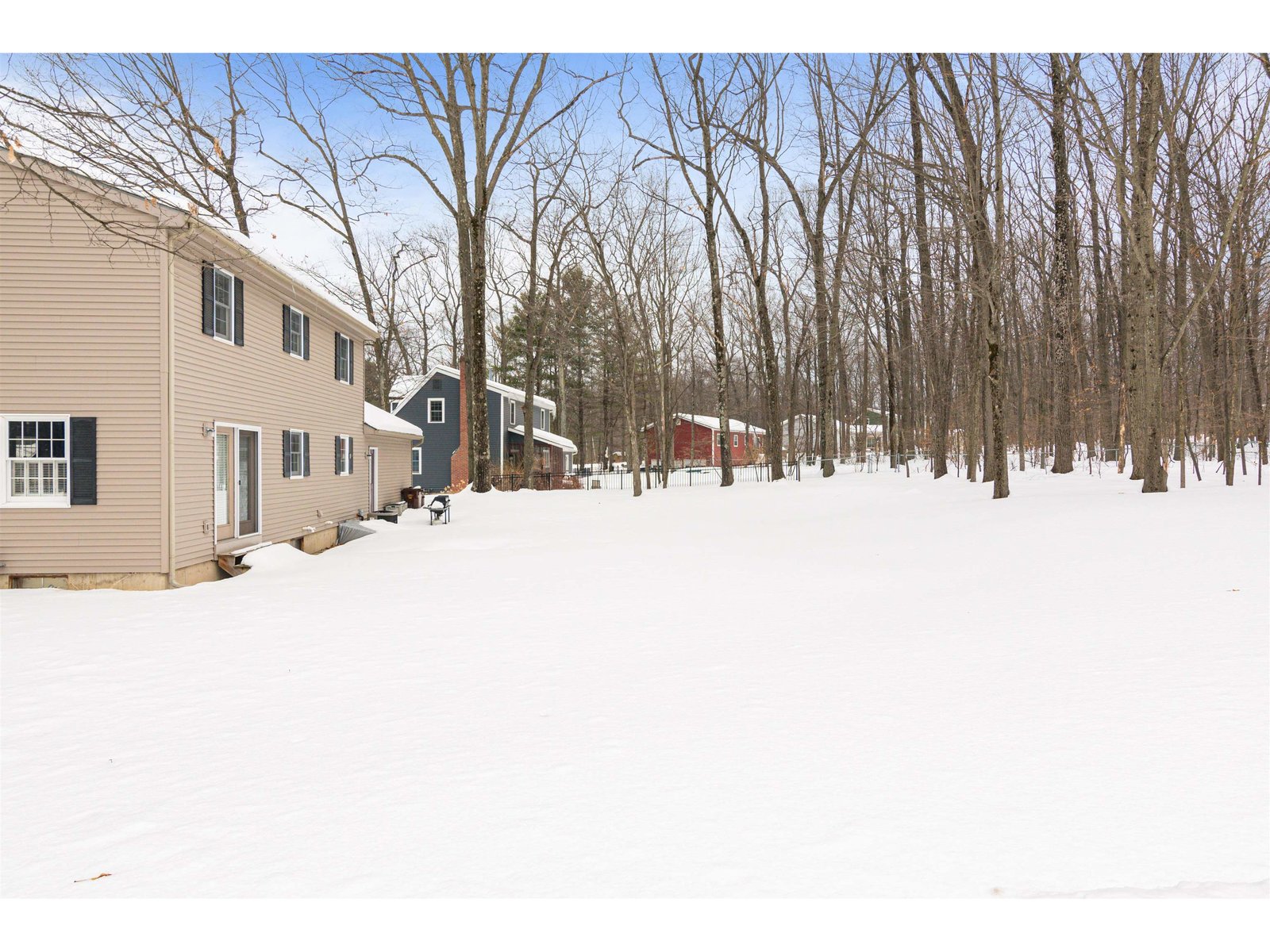 643 Oak Circle