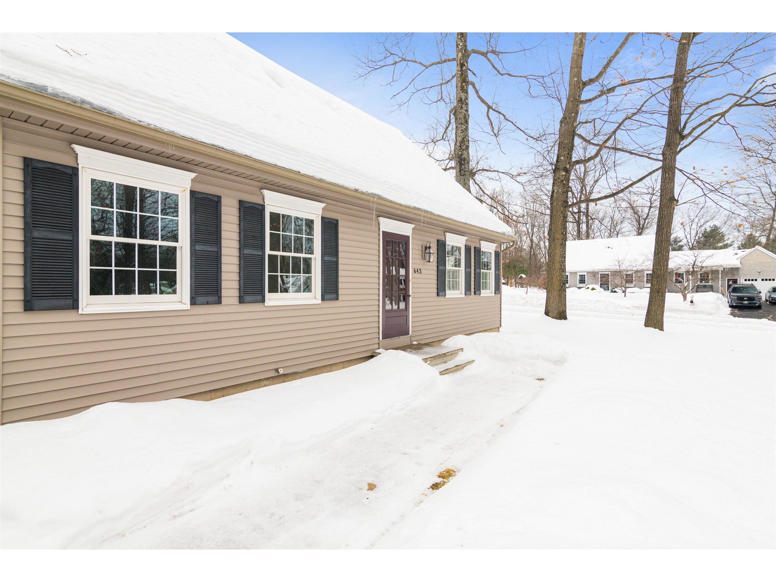 643 Oak Circle