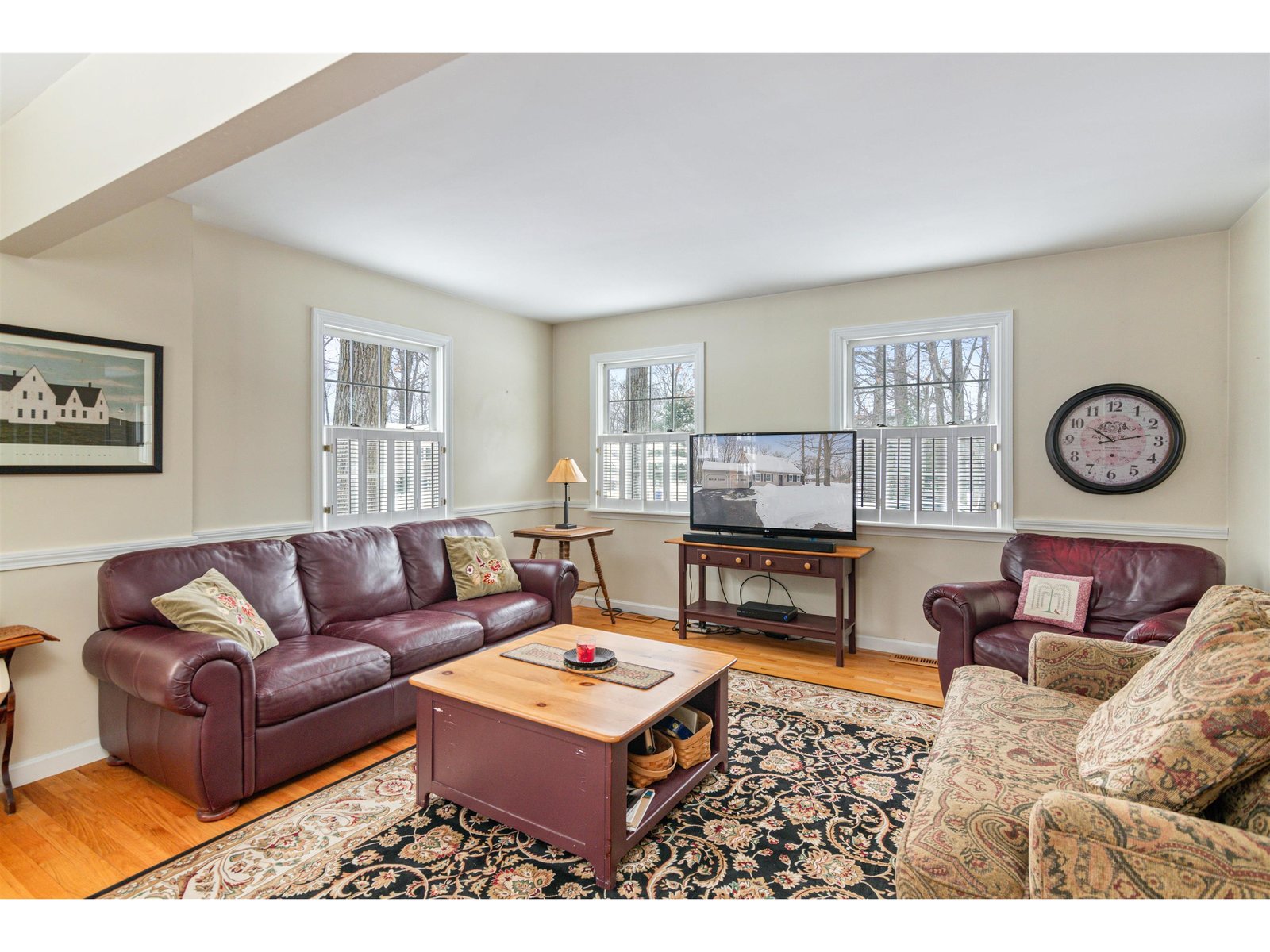 643 Oak Circle