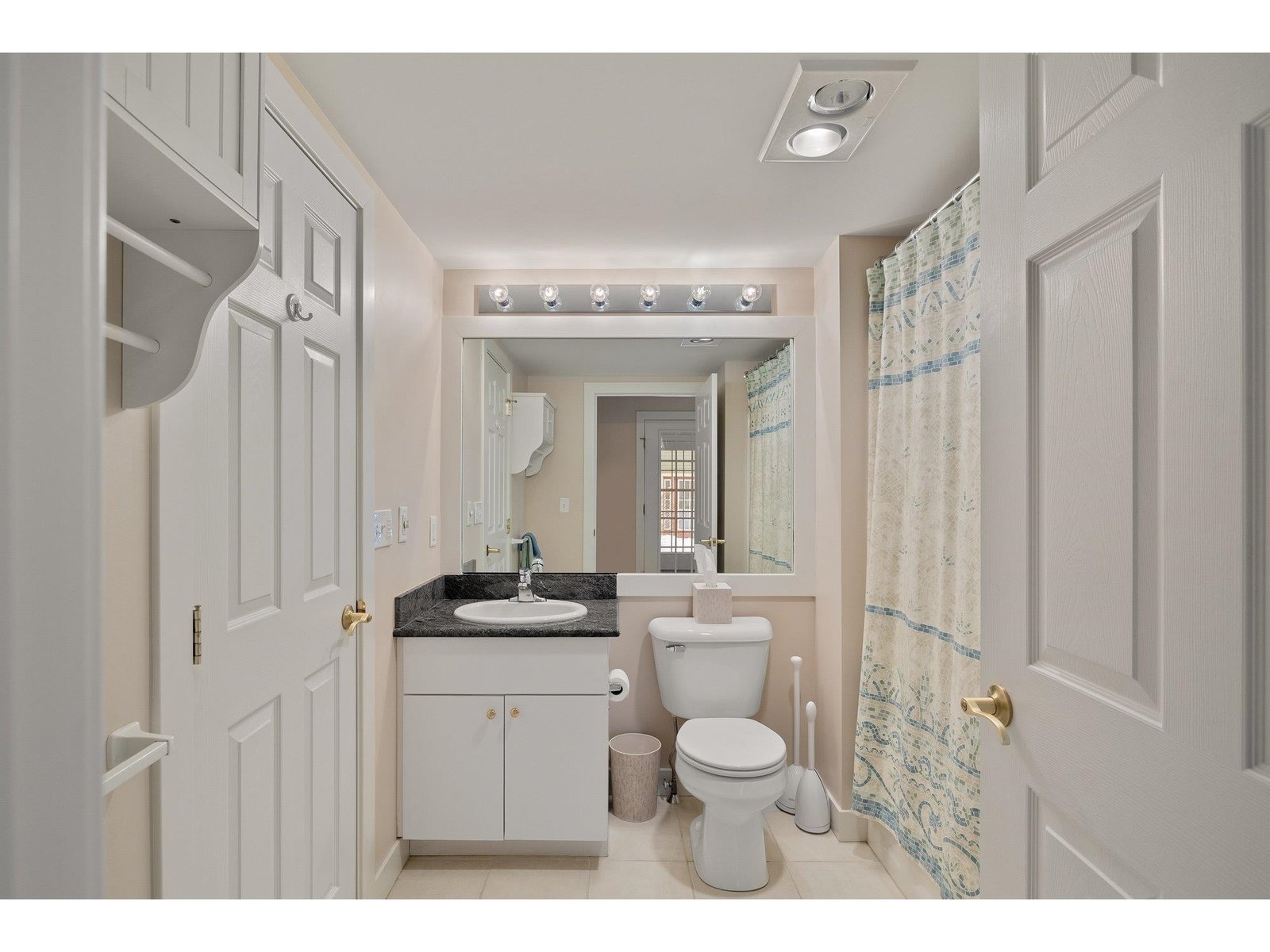 646 Topnotch Drive, Unit Unit B