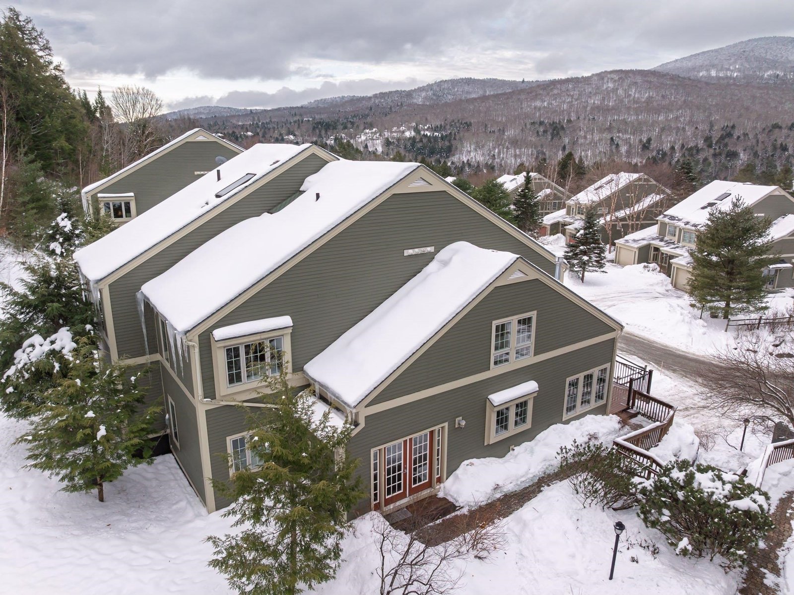 646 Topnotch Drive, Unit Unit B