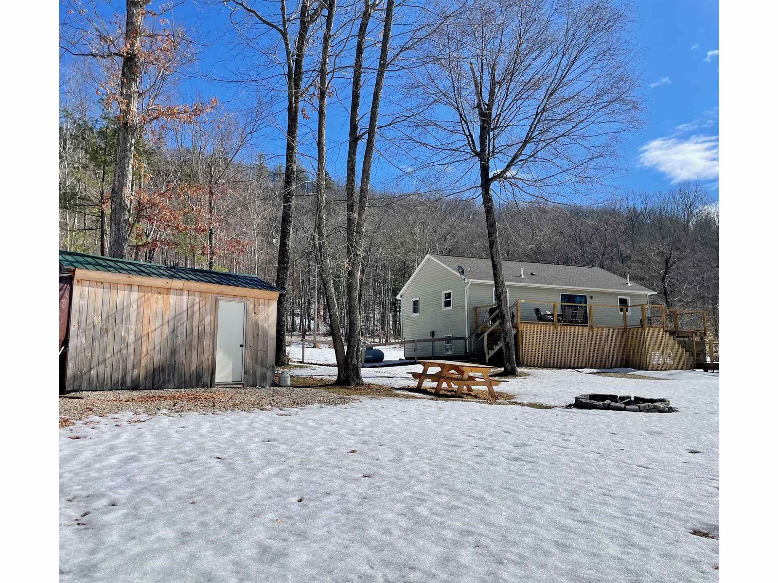 647 Upper Plains Road