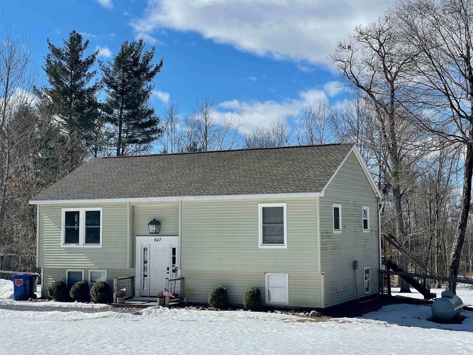 647 Upper Plains Road