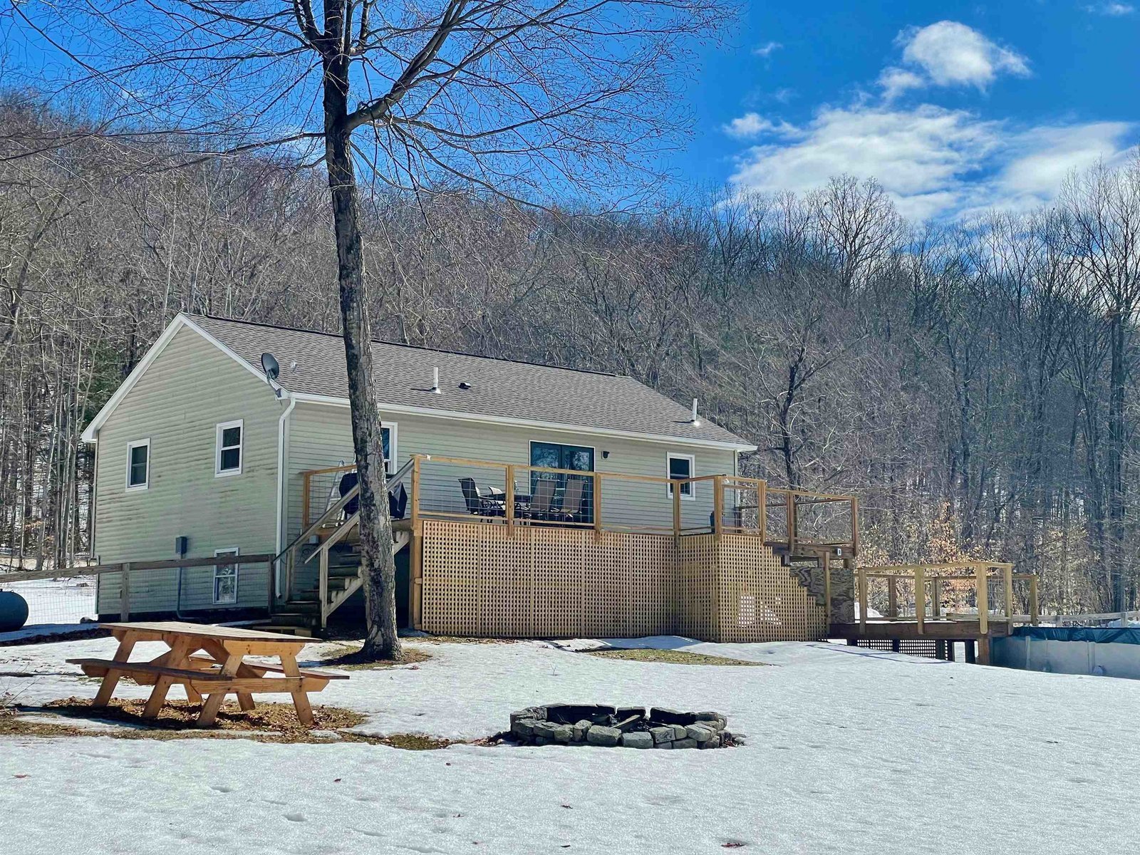 647 Upper Plains Road