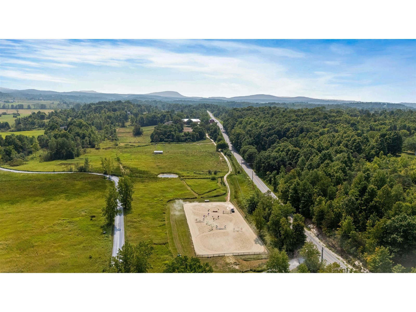 trail from barn to outdoor arena