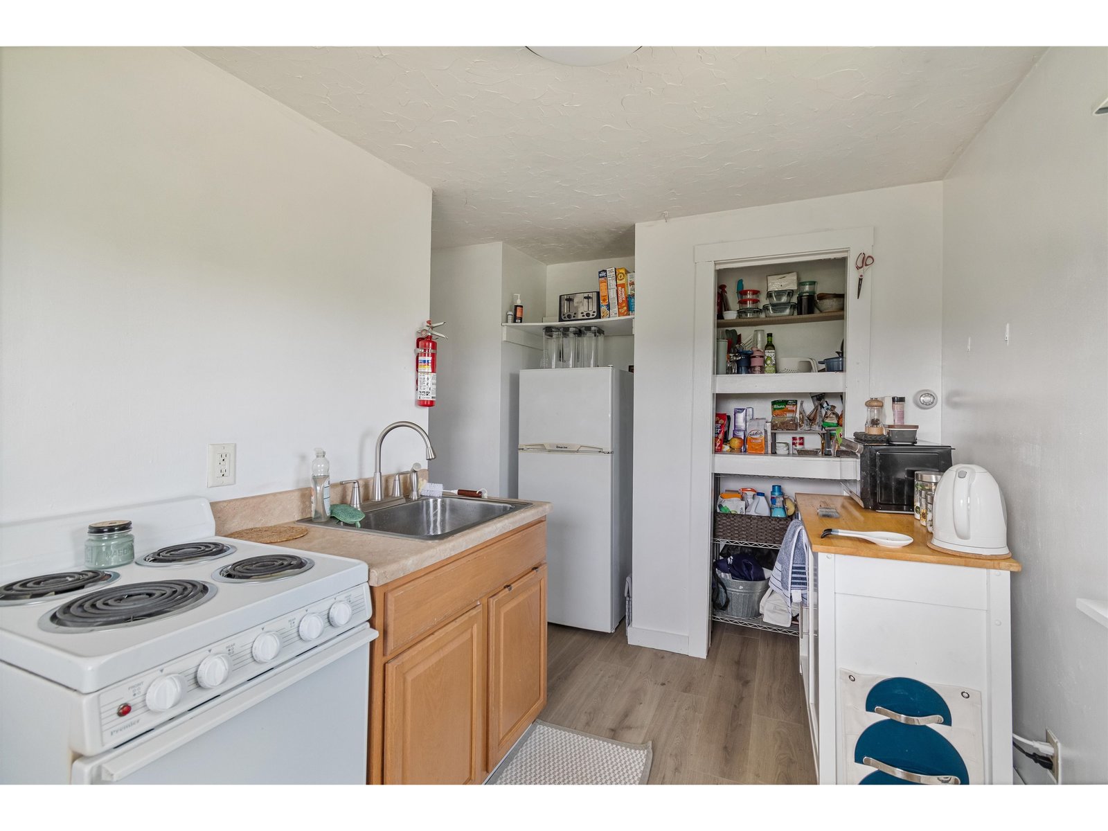 2nd floor kitchenette
