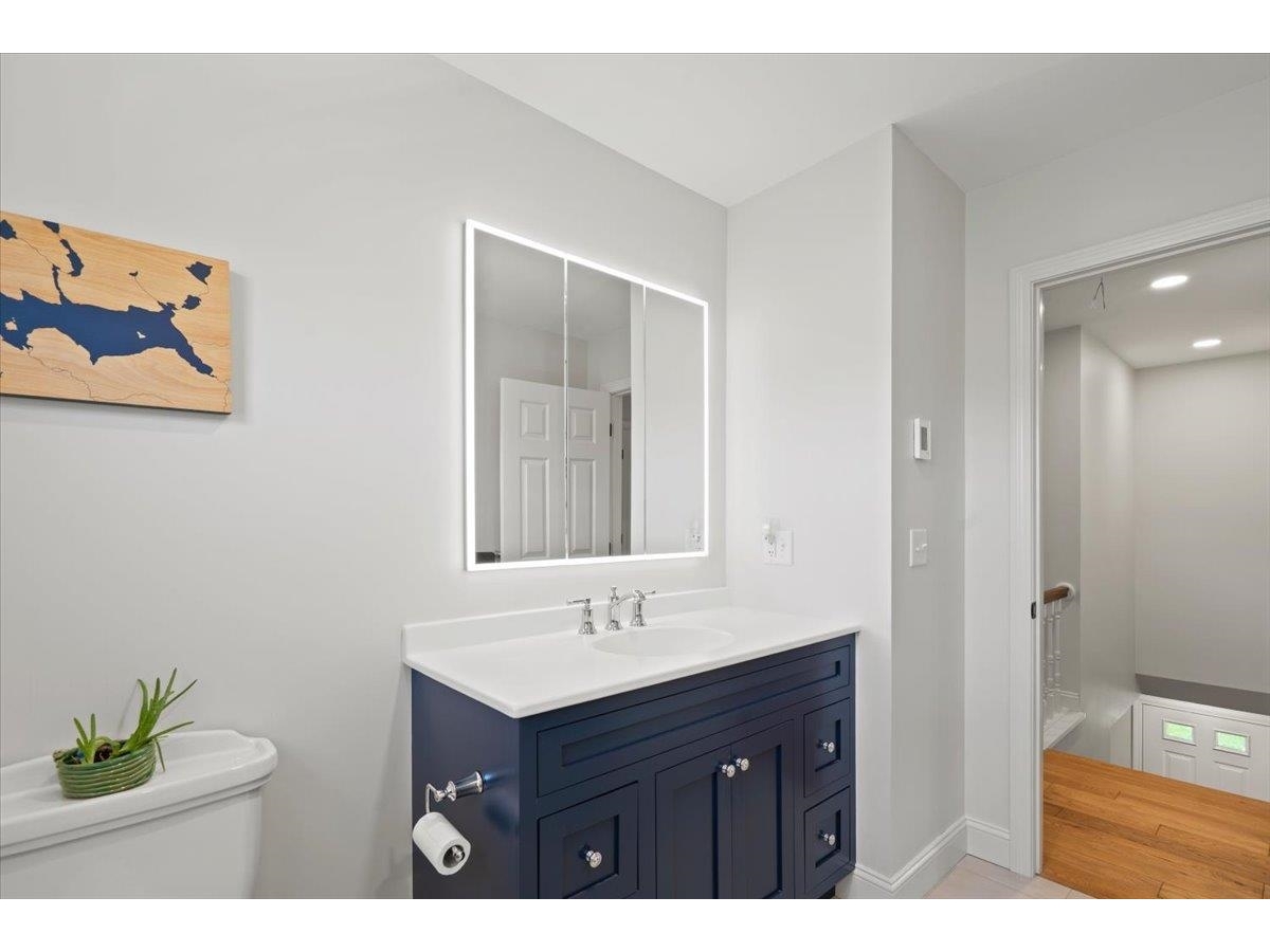 2nd floor landing