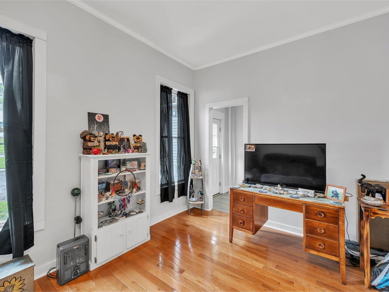 Apartment Family Room