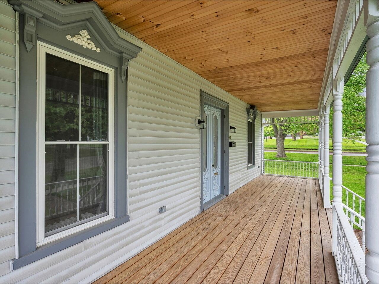 Spacious Covered Front Porch