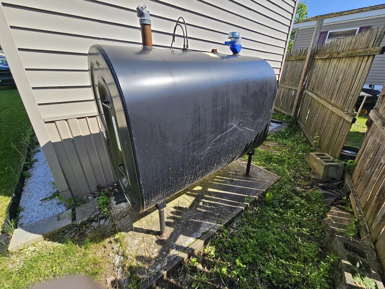 Oil tank on concrete pad