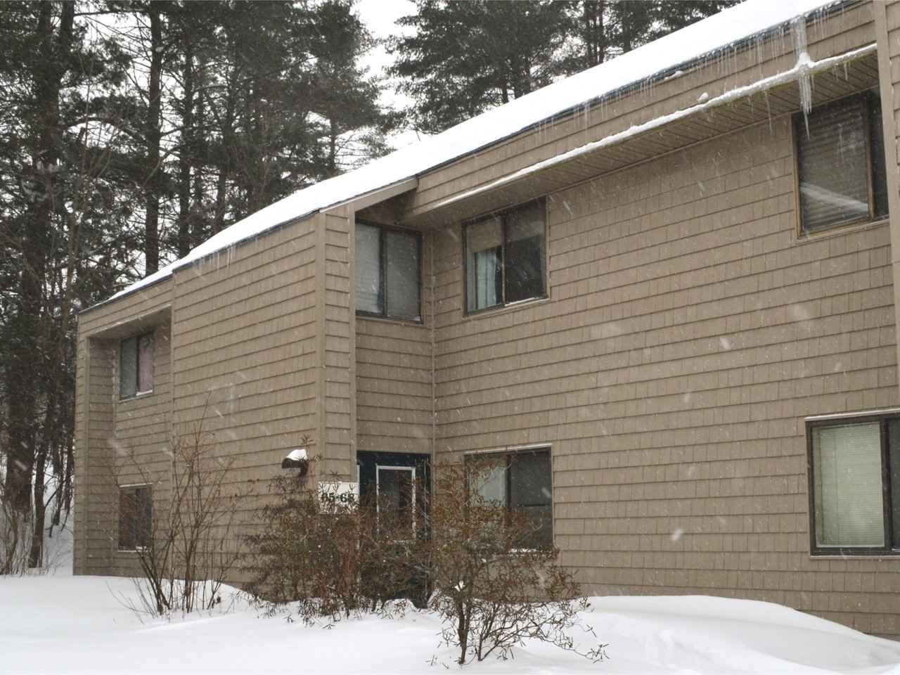 65 Hawthorne Circle