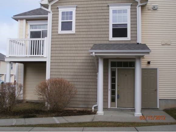 65 Pearl Street, Unit 7